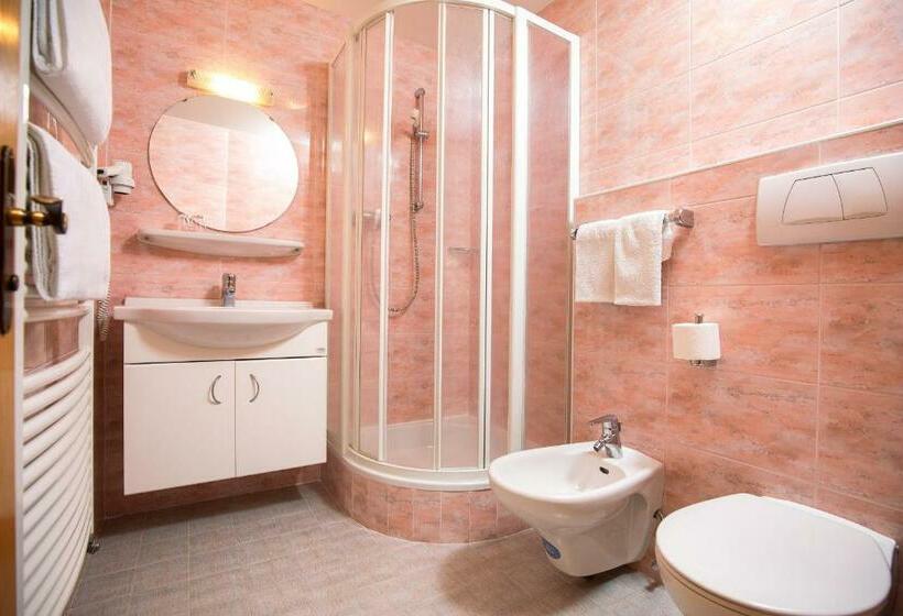 Bed and Breakfast Garni Rives