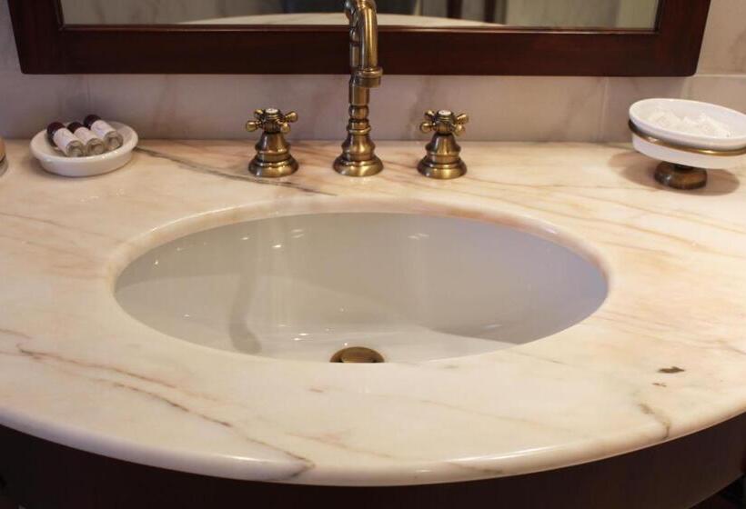 住宿加早餐  L'attico Del Centro