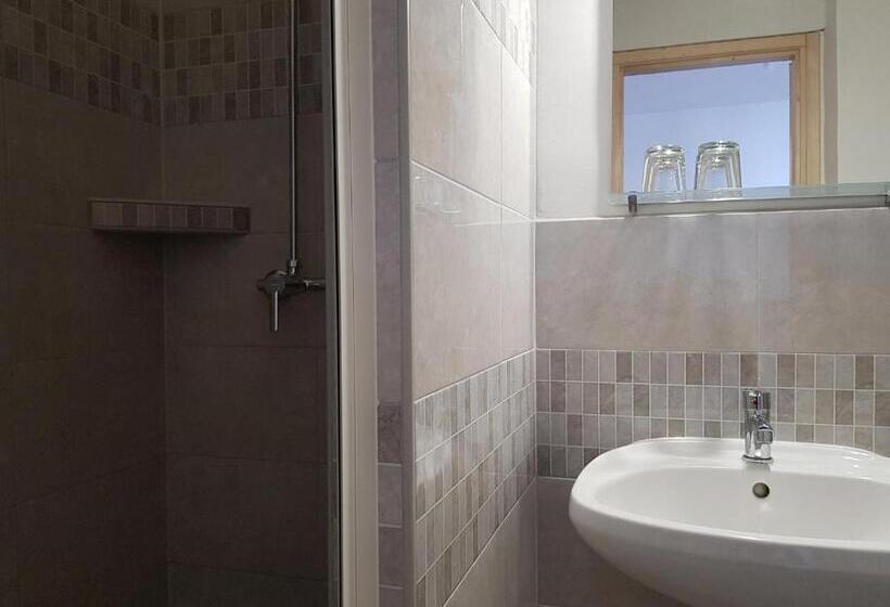 민박 Mátyás Panzió