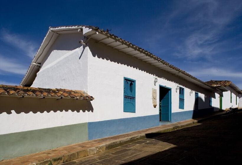 تختخواب و صبحانه Posada Del Campanario