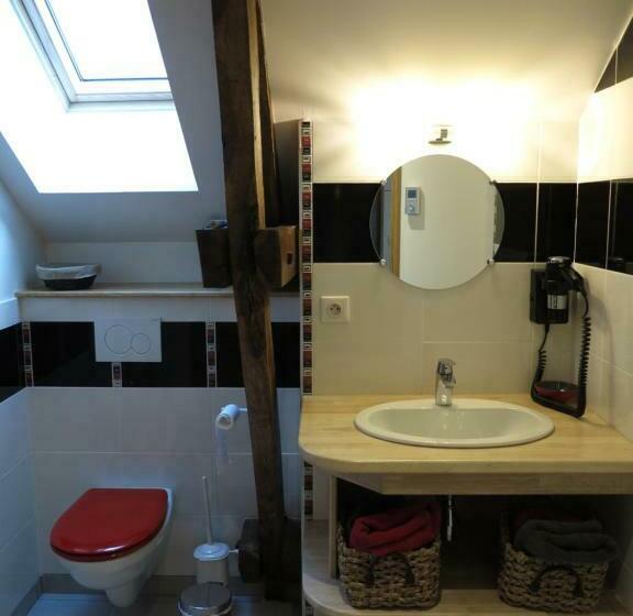 住宿加早餐  La Ferme De Maraval