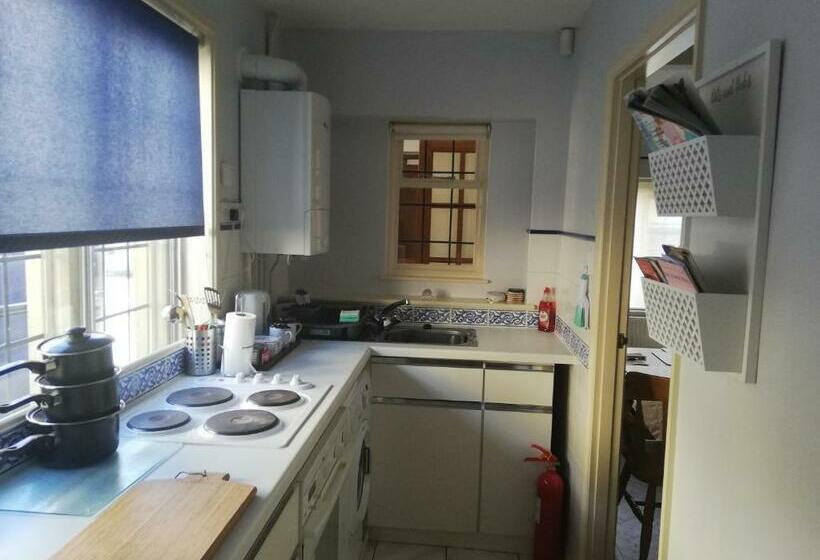 Bed and Breakfast Troy House