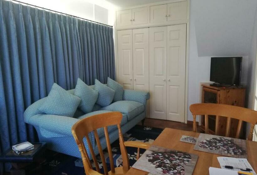 Bed and Breakfast Troy House