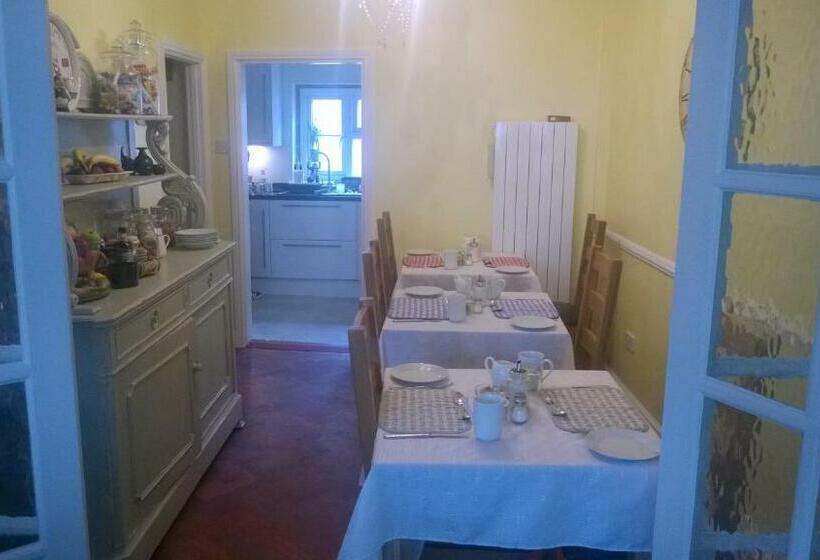 Bed and Breakfast Troy House