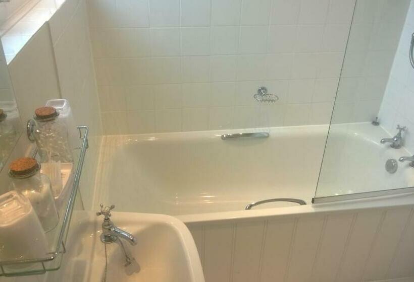 Bed and Breakfast Troy House