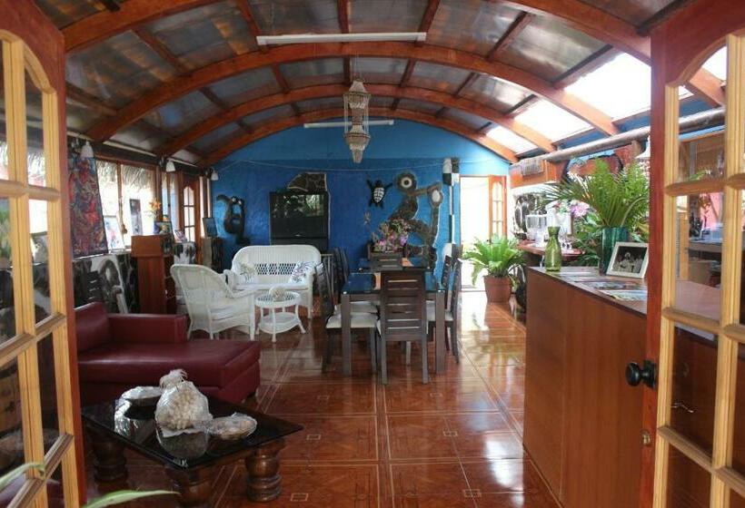 Hare Henua Bed & Breakfast