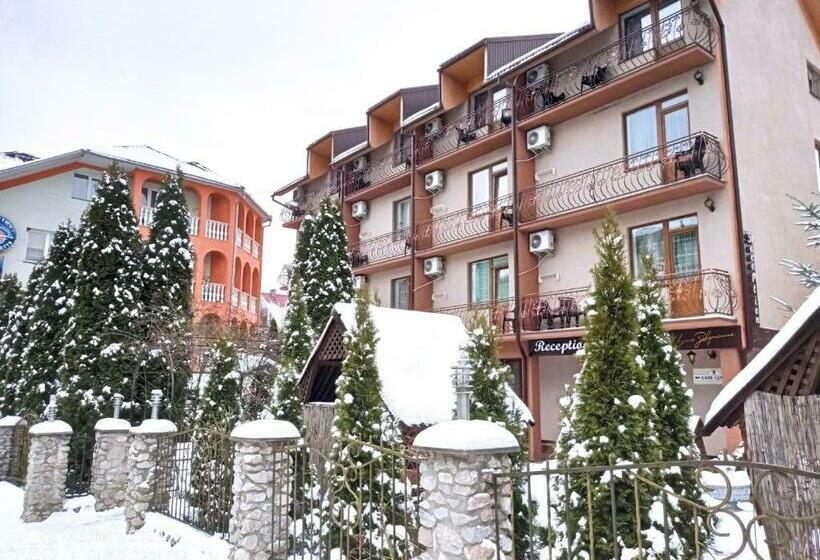 هتل славутич