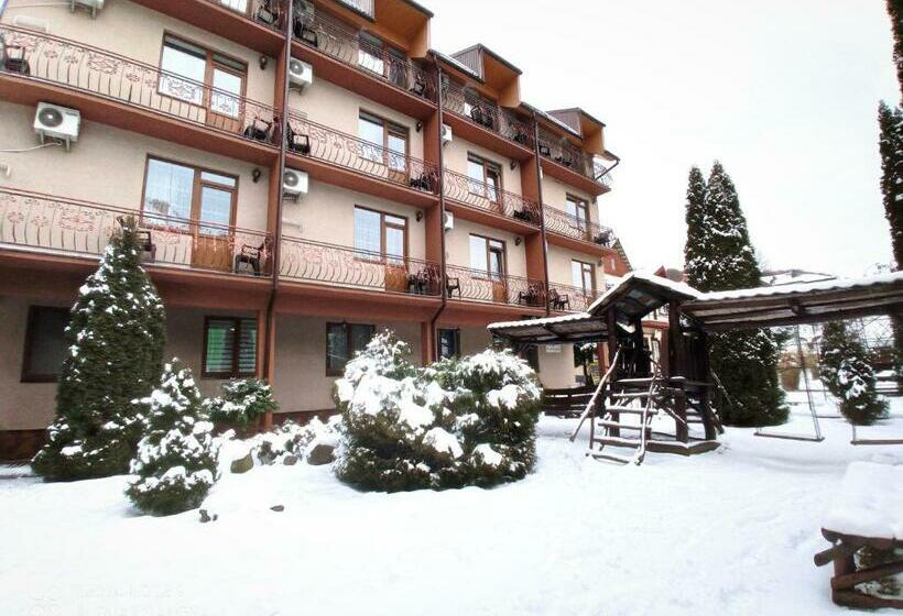 هتل славутич