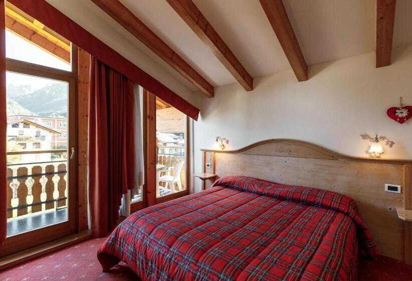 Отель Albergo Eden