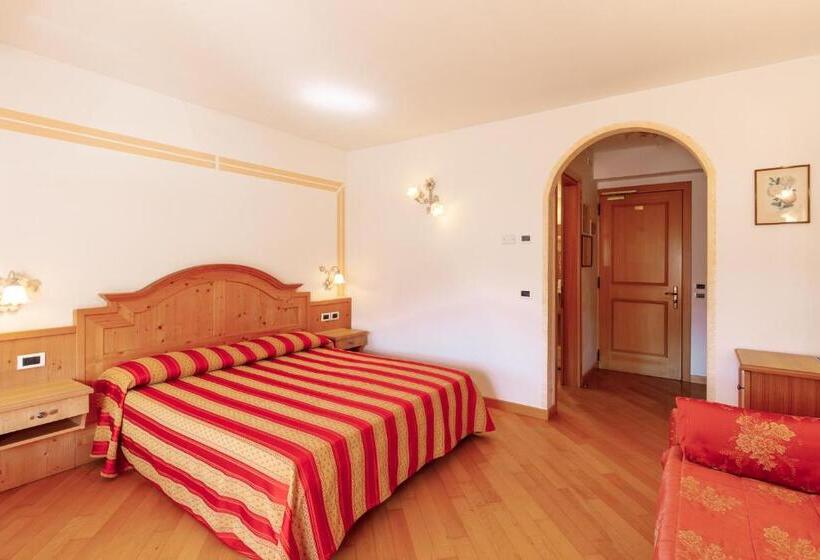 Отель Albergo Eden