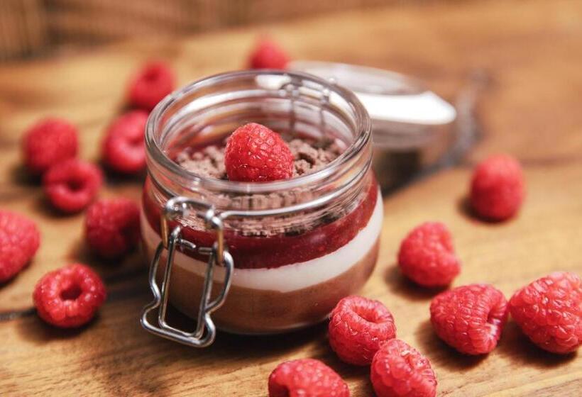 Отель Albergo Eden