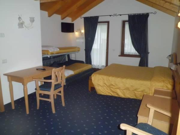 בית מלון כפרי Albergo Garni Martina