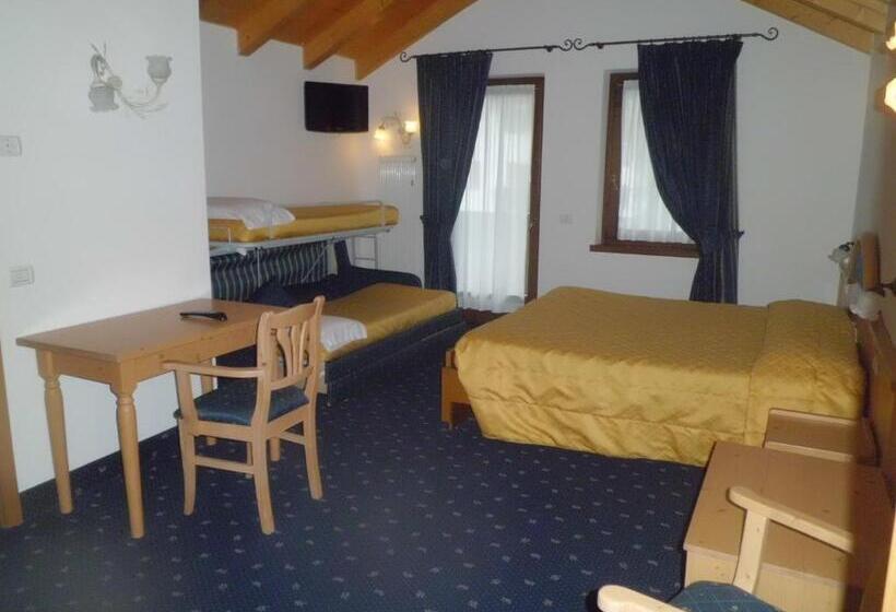 בית מלון כפרי Albergo Garni Martina