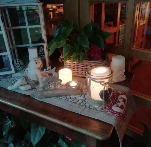 בית מלון כפרי Albergo Garni Martina