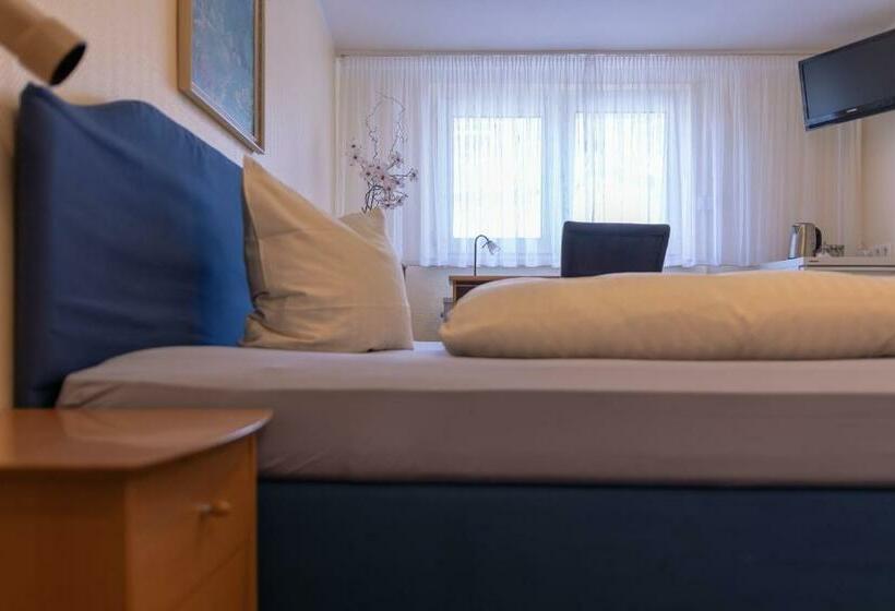 Отель Alfa Apartment