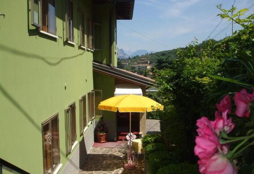 Отель Casa Alessandra