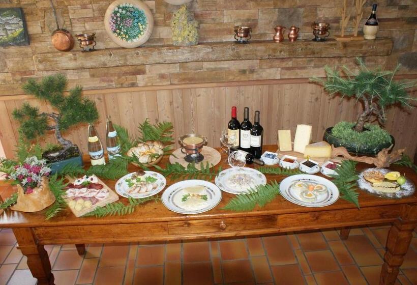 בית מלון כפרי Corona