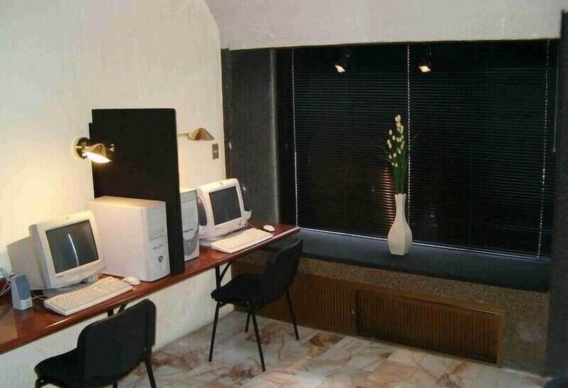 ホテル Flamingo Kristal