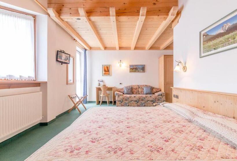 בית מלון כפרי Garni La Stua