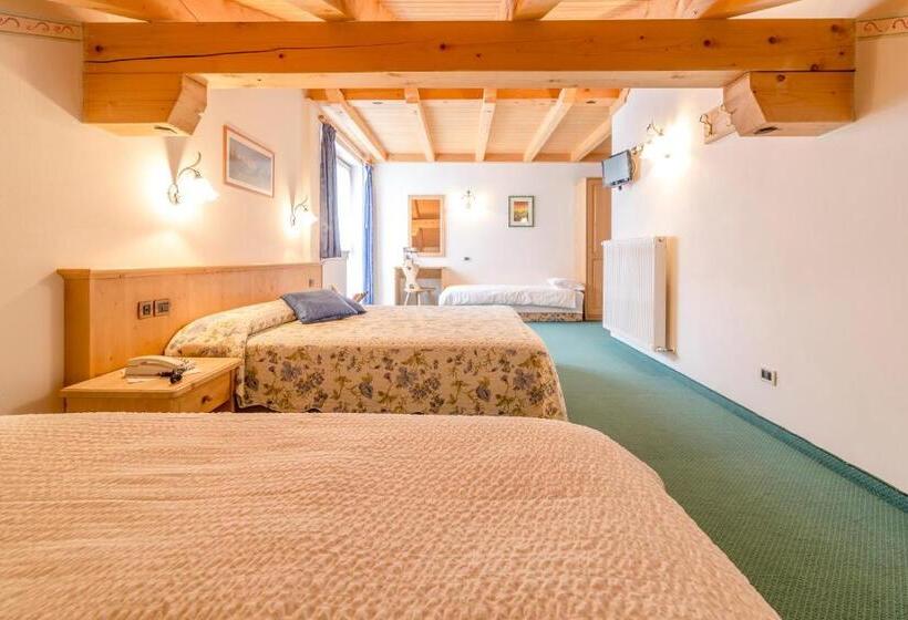 בית מלון כפרי Garni La Stua