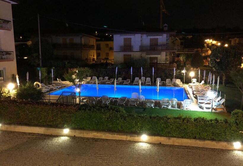 בית מלון כפרי Paradiso