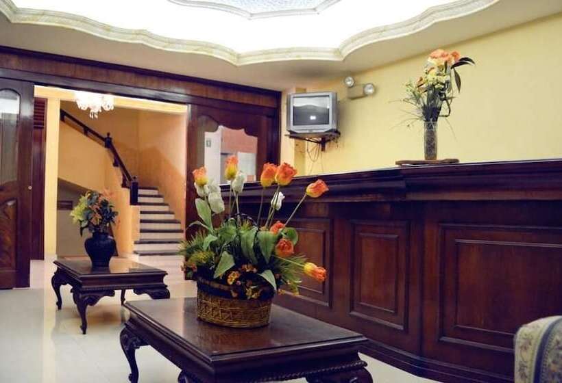 Отель Posada Del Marqués