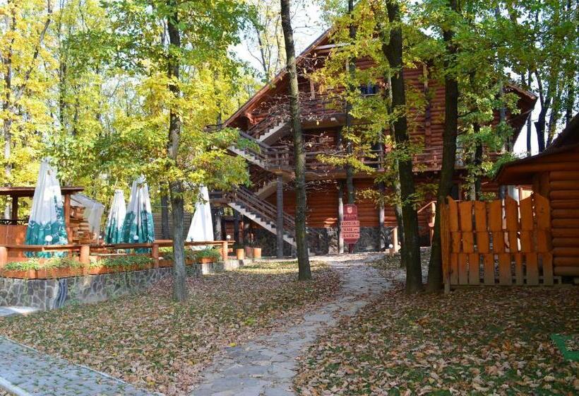 هتل Praha Wood House