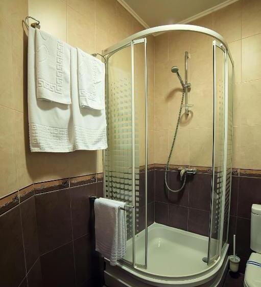 هتل Praha Wood House