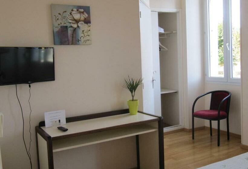 בית מלון כפרי Pub Vauban Terreaux