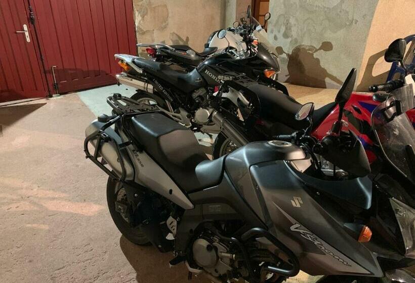 בית מלון כפרי Pub Vauban Terreaux