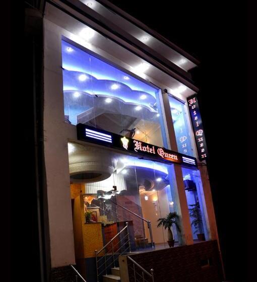 בית מלון כפרי Queen