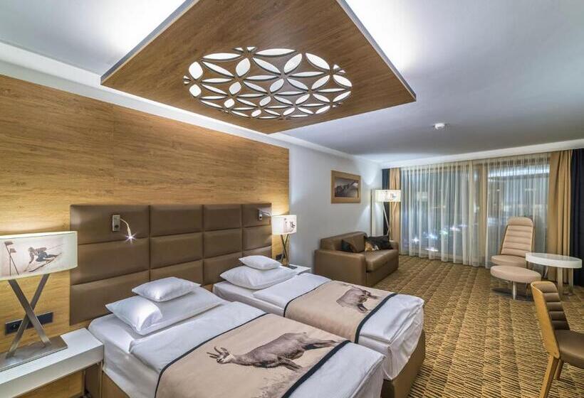 Отель Rezydencja Nosalowy Dwór