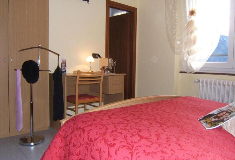 فندق Ristorante Miravalle