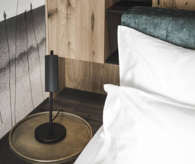 Отель Somvita Suites