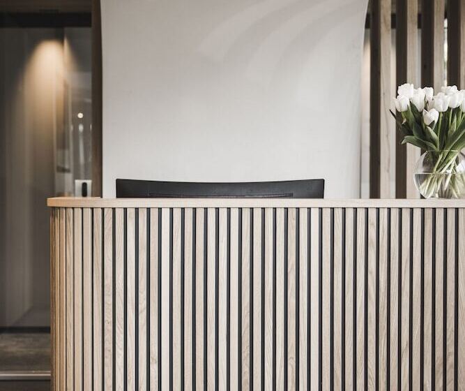 Отель Somvita Suites