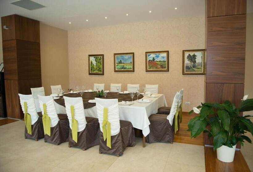 Отель Tts Spa&wellness Covasna