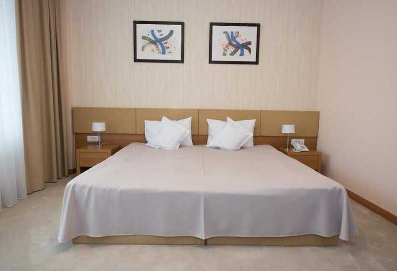 Отель Tts Spa&wellness Covasna