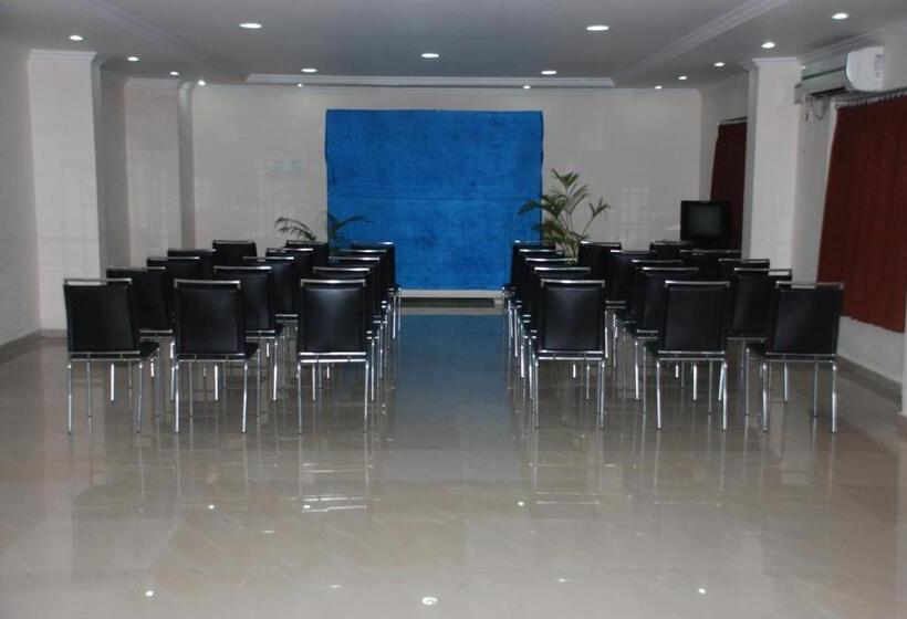 בית מלון כפרי Vpn Residency