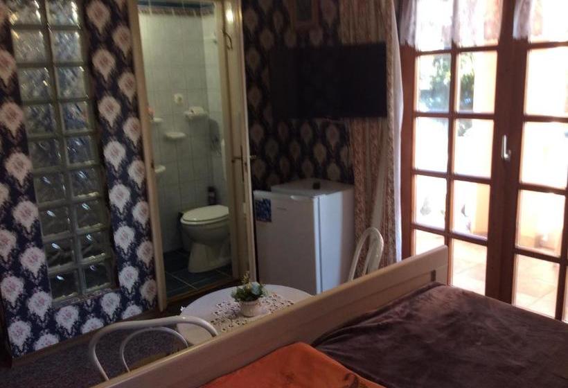 Ilona Kis Kastély Panzió