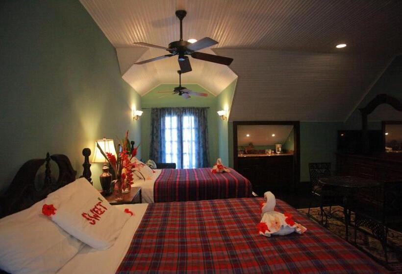 Mahogany Hall Luxury Boutique Resort