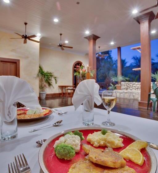 Mahogany Hall Luxury Boutique Resort