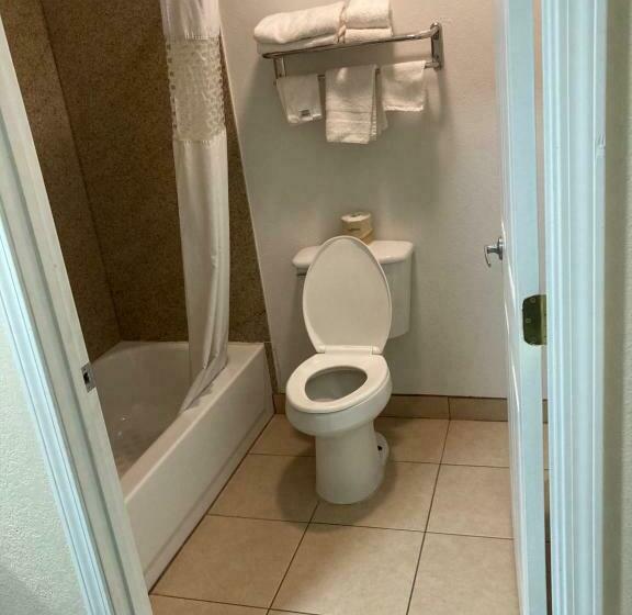 汽车旅馆  Childress Inn