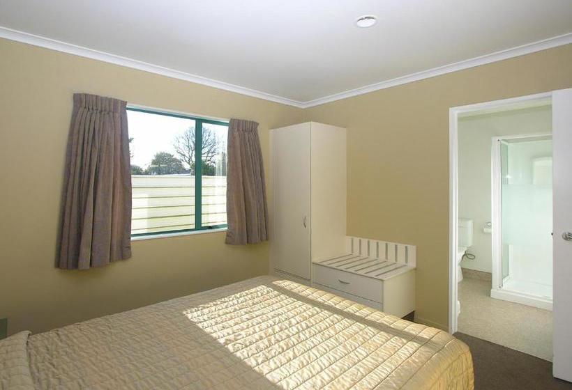 모텔 Discovery Motor Lodge