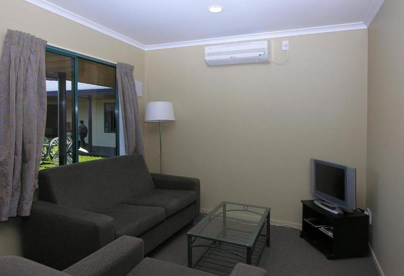 모텔 Discovery Motor Lodge