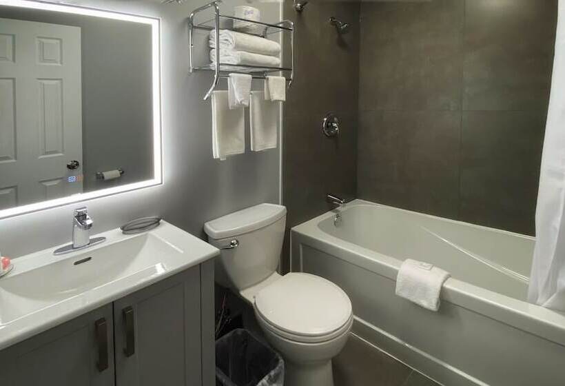 فندق على الطريق North Bay Inn