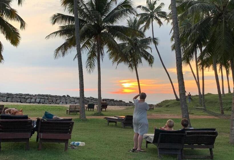 Resort Maadathil Cottages