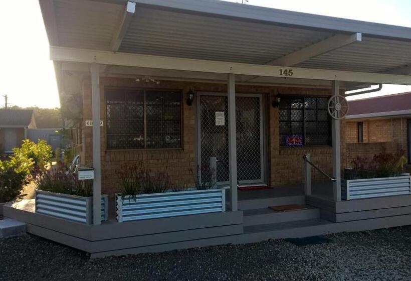 Taree Country Motel