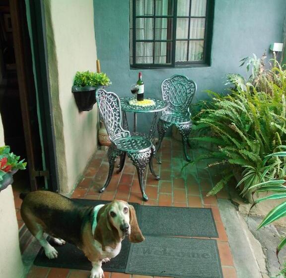 Villa Ocean Crest B&b