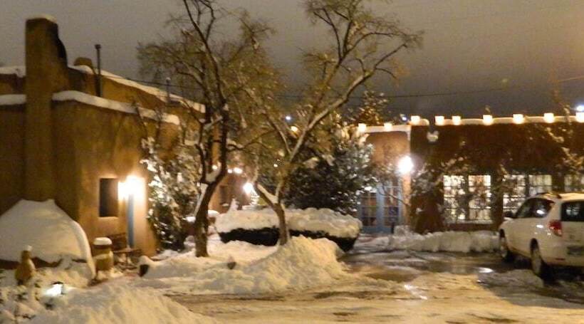 Bed and Breakfast Pueblo Bonito Santa Fe