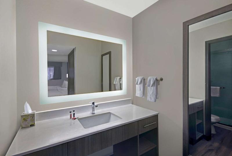 Best Western Fishkill Inn & Suites